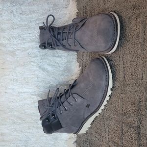 Kickers casual boots, mens sz , gray suede